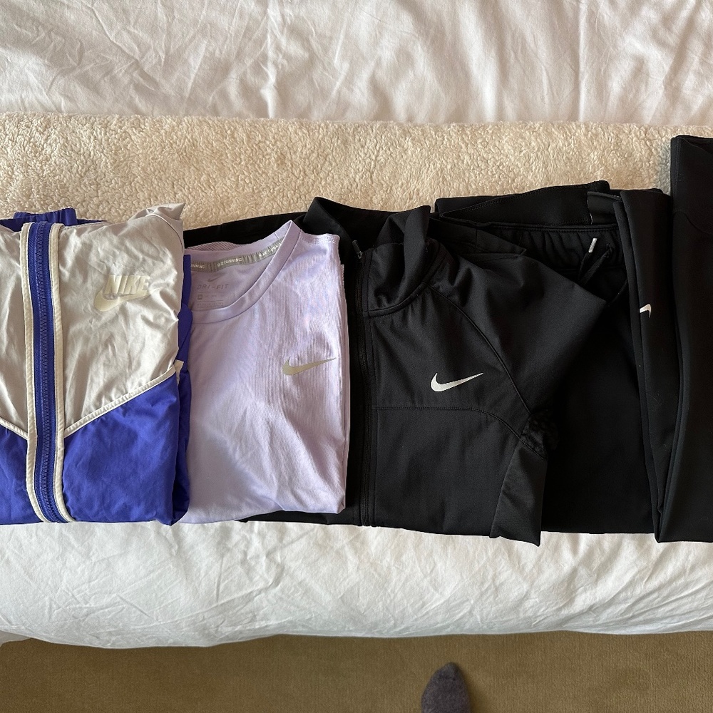 Lot of NIKE Clothing Size Small/XS